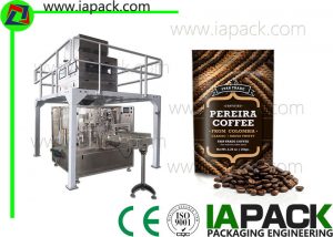 Màquina automàtica d'embalatge de grans de cafè en posició vertical